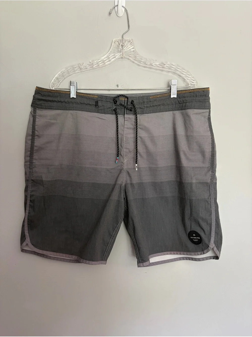 Quiksilver Board Shorts Mens 38 Gray Ombré Swim Trunks Quick Dry Pockets